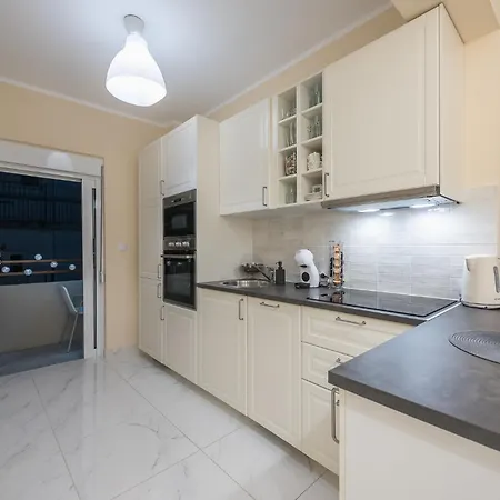 Comfort & Light Family-friendly Apartment *