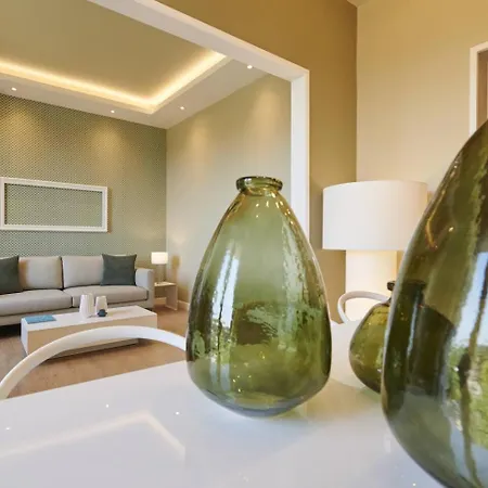 Ma Maison Acropolis Mansion: Near Ancient Wonders Holiday home *