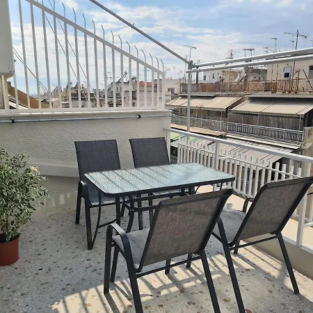 Apartamento Bright Penthouse With Large Balcony Atenas