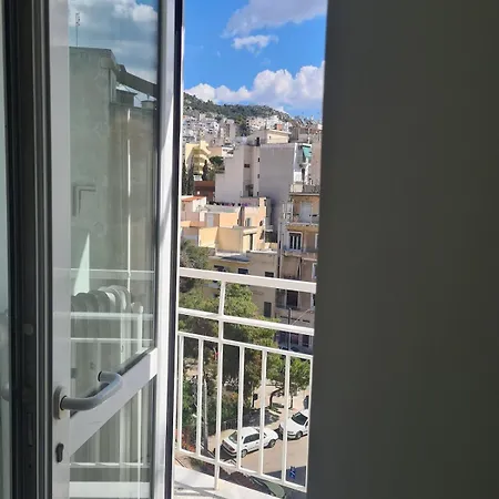Apartamento Bright Penthouse With Large Balcony Atenas