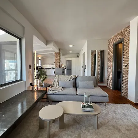 Acropolis Cityscape Loft Apartment