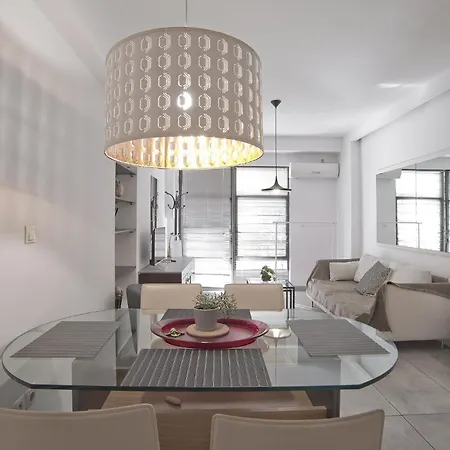 Milanou Glyfada G1 First Apartment Athens