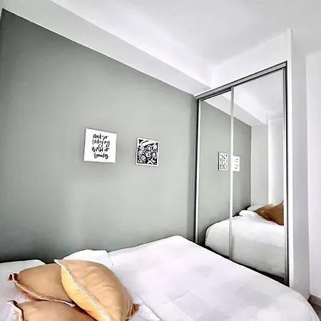 דירה Peaceful 3 Bedroom In Center *