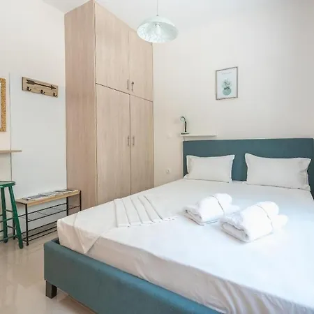 Cozy Acropolis Studio, Thiseio, Faidra Athens