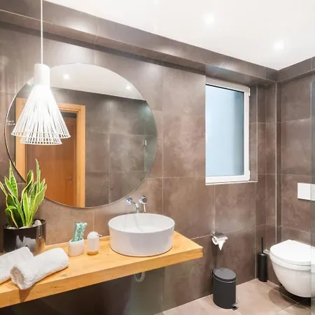 Ma Maison Nο 2, Luxury With Parking, Ultra High Speed Internet 200 Mbps, 15' To Acropolis By Metro, 1' From Metro *