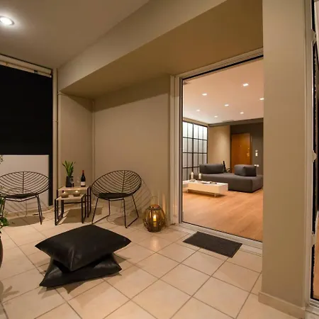 Ma Maison No. 2: Luxury With Parking And High-speed Internet Apartment
