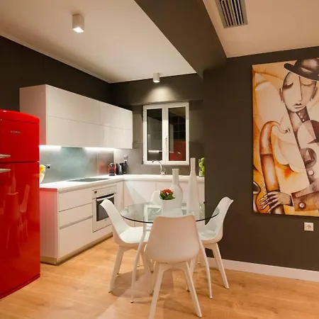 Ma Maison No. 2: Luxury With Parking And High-speed Internet Apartment *