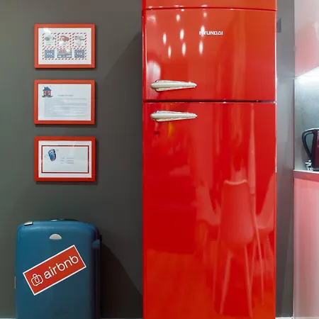 Ma Maison Nο 2, Luxury With Parking, Ultra High Speed Internet 200 Mbps, 15' To Acropolis By Metro, 1' From Metro Appartement Athènes