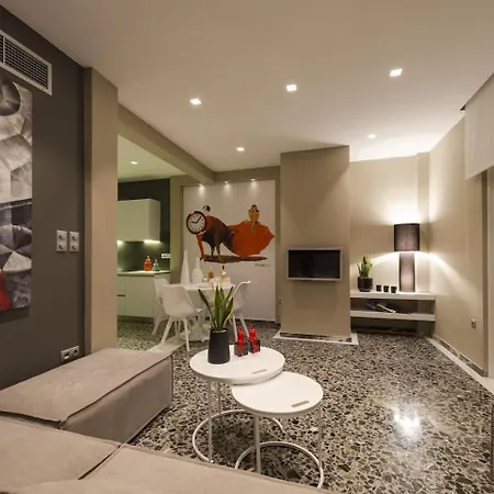 Ma Maison Penthouse: Acropolis Views & Metro Convenience Apartment Athens