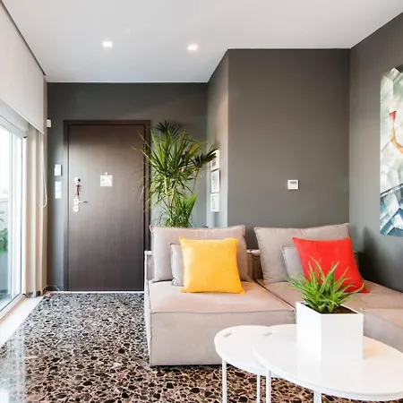 Ma Maison Penthouse: Acropolis Views & Metro Convenience * Athens