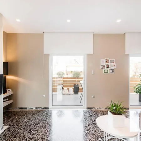 Apartment Ma Maison Penthouse: Acropolis Views & Metro Convenience Athens