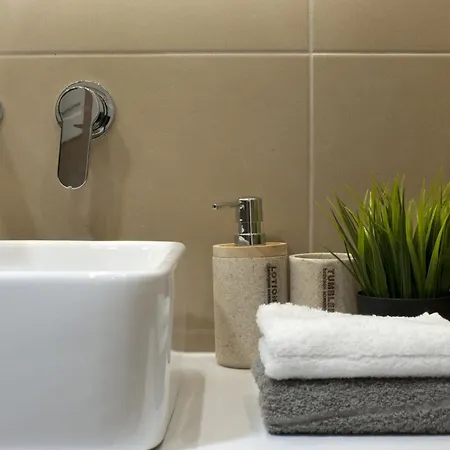 Apartment Koukaki, A Modern, Newly Refurbished *
