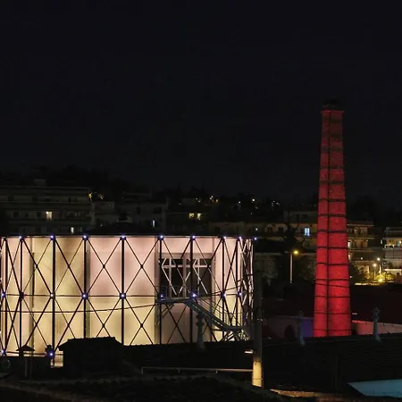 Ma Maison Downtown Loft: Acropolis-adjacent With High-speed Internet *