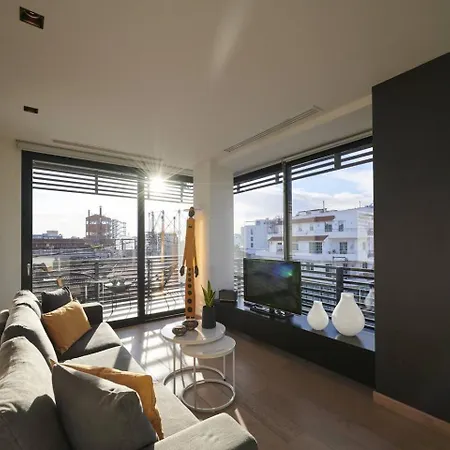 Ma Maison Downtown Loft: Acropolis-adjacent With High-speed Internet
