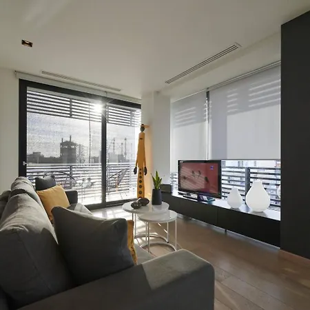 Ma Maison Downtown Loft: Acropolis-adjacent With High-speed Internet Apartment