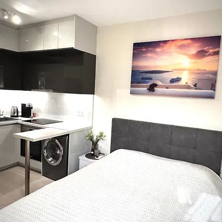 Apartment Modern In Elliniko 5 Mins From Metro *