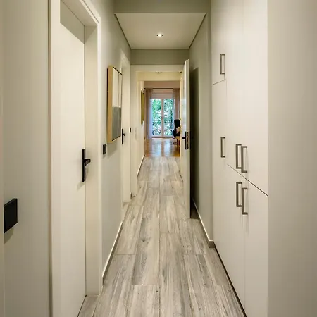 Plaka Premier - Steps From Acropolis Museum And Metro Apartment