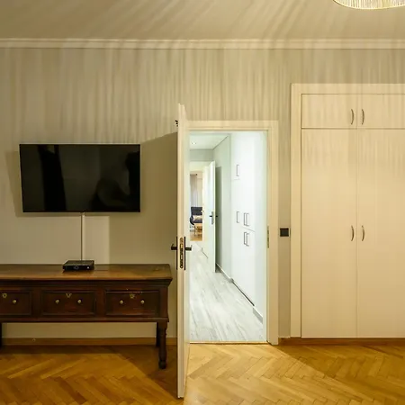 Plaka Premier - Steps From Acropolis Museum And Metro Apartament