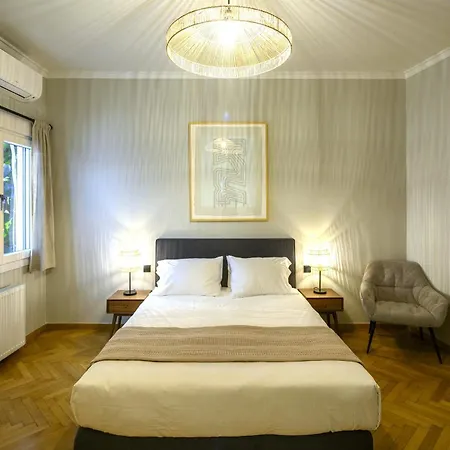 Plaka Premier - Steps From Acropolis Museum And Metro * Athens