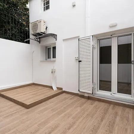 Charming 2 Bedroom House In Iraklio, Greece