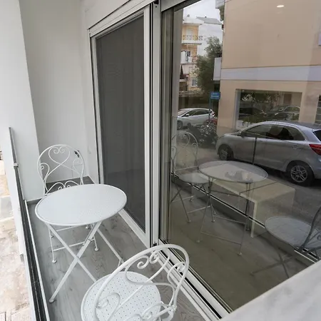 Charming 2 Bedroom House In Iraklio, Greece Athens