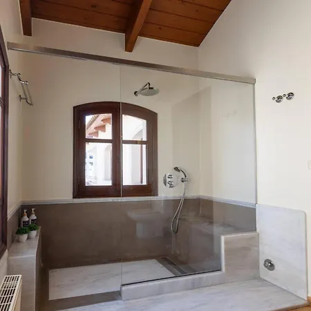 Villa Ma Maison Downtown N°8, Indoor Heated Pool