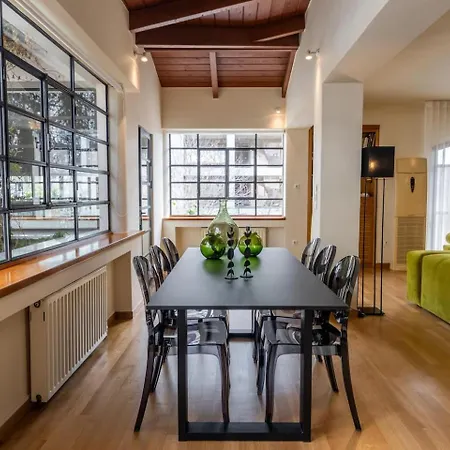 Ma Maison Downtown N°8, Indoor Heated Pool Villa