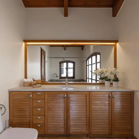 Ma Maison Downtown N°8, Indoor Heated Pool Villa Athene