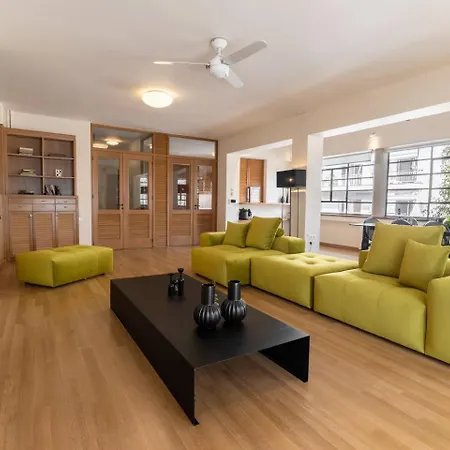 Ma Maison Downtown N°8, Indoor Heated Pool Villa