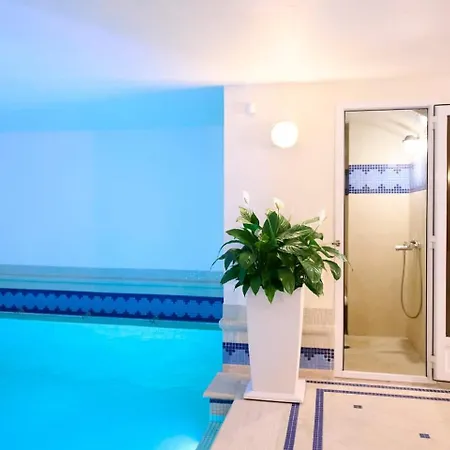 Ma Maison Downtown N°8, Indoor Heated Pool Villa Athene