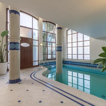 Ma Maison Downtown N°8, Indoor Heated Pool *