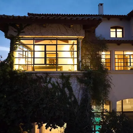 Ma Maison Downtown N°8, Indoor Heated Pool Villa
