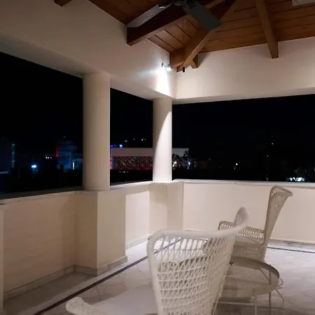 Villa Ma Maison Downtown N°8, Indoor Heated Pool Athene