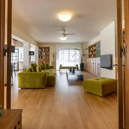 Ma Maison Downtown N°8, Indoor Heated Pool