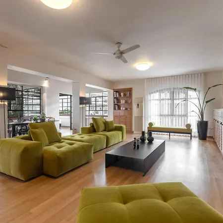 Ma Maison Downtown N°8, Indoor Heated Pool Villa