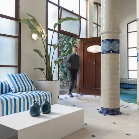 Ma Maison Downtown N°8, Indoor Heated Pool