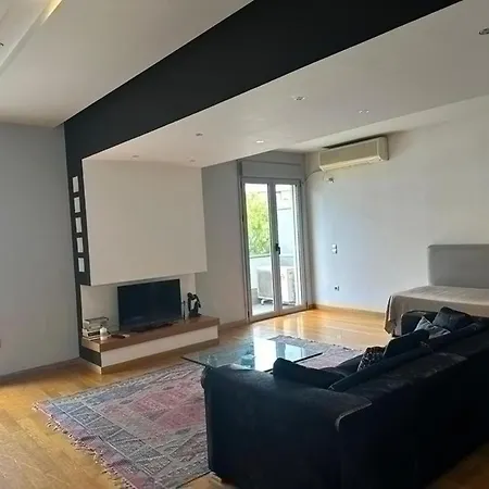 Spacious Stylish Flat At Acropolis Area! Ateny