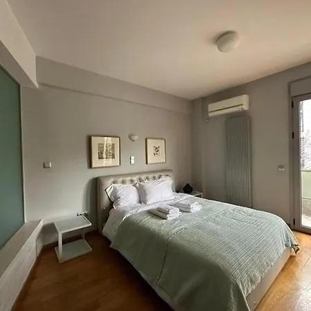 Spacious Stylish Flat At Acropolis Area! Athens