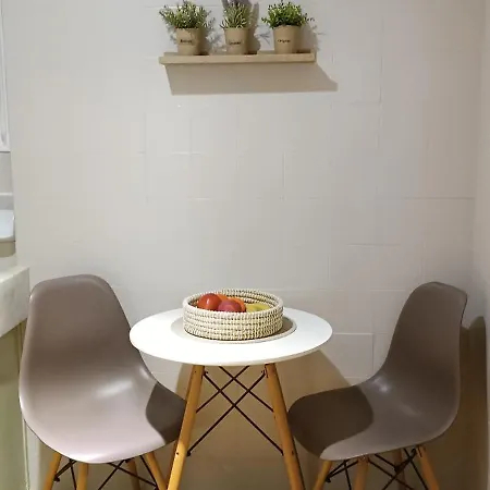 Central, Cozy & Vintage Apartment
