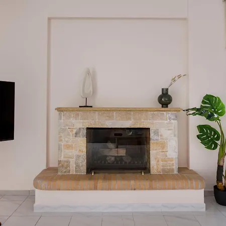 Ample 3br Family In Marousi By Upstreet Athens