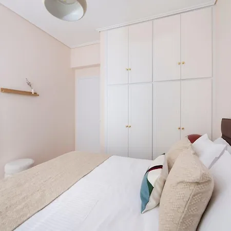 Apartment Ample 3br Family In Marousi By Upstreet *