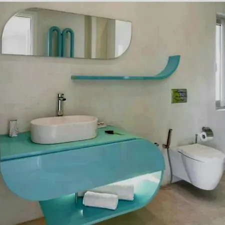 Laguna Blue - Kavouri Vouliagmeni Front * Athens