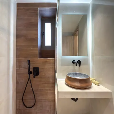 Modern Temple Of Athina 1 & 2 Apartment
