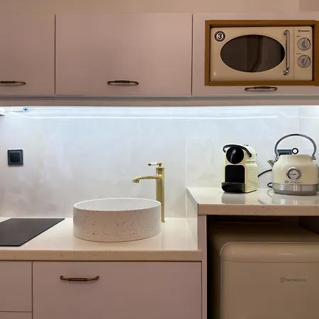 Modern Temple Of Athina 1 & 2 Apartment *