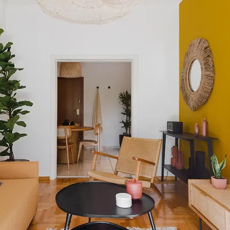 Athens' Gem: Fun, Sun & Your Koukaki Run! Apartment Athens