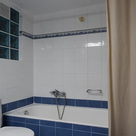 Apartment Athens' Gem: Fun, Sun & Your Koukaki Run! Athens