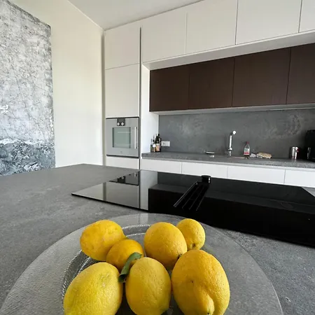 Glyfada Luxury Penthouse * Athen