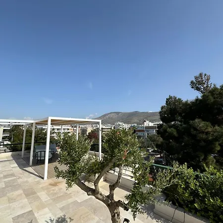 Glyfada Luxury Penthouse * Athen