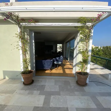 Glyfada Luxury Penthouse Athen