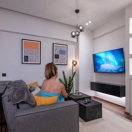 Apartment Aristo129 - Stylish Urban Retreat Balcony By Metro Athens